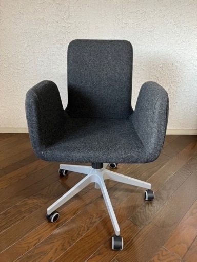 IKEA イケアガラステーブル　チェアーセット