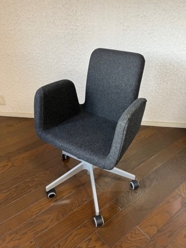 IKEA イケアガラステーブル　チェアーセット