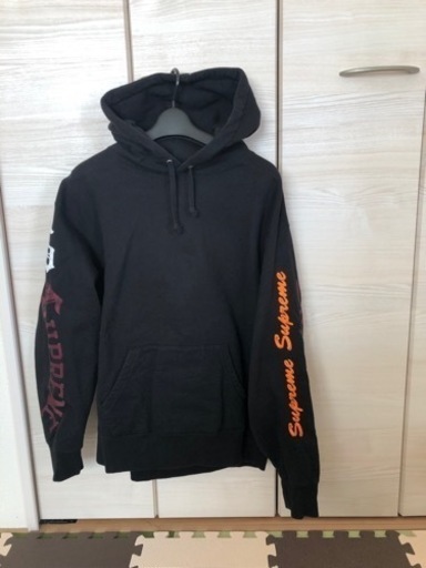 美品！Supreme シュプリーム パーカー