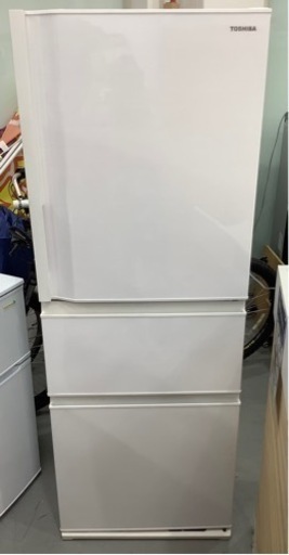＊2021年製 東芝/TOSHIBA GR-T33SC 冷蔵庫 326L 右開き 3ドア ベジータ 除菌機能 グレインホワイト 中古家電