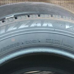 深溝 215/60R16 2018年製 BRIDGESTONE BLIZZAK VRX スタッドレスタイヤ バリ山 4本セットの画像