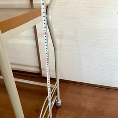 キャスター付きワゴンの画像