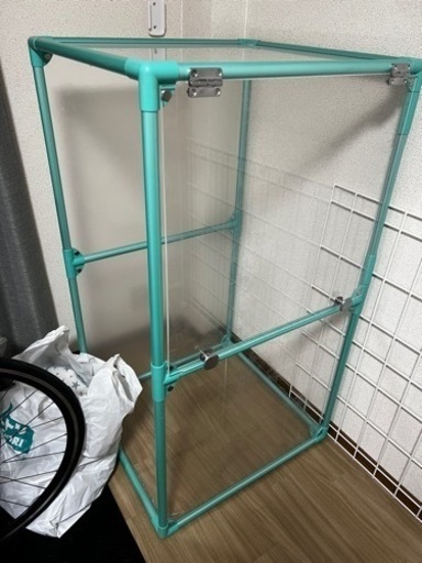 中小型犬ゲージ　給水所、トレー、トレー台、トイレ二個