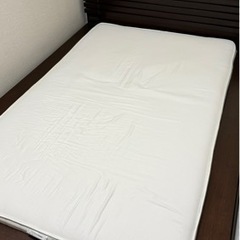値下げしました:セミダブルベッド(a.flat製 定価11万円程度)& マットレス(無印良品)の画像