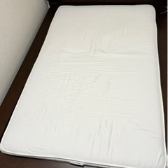 値下げしました:セミダブルベッド(a.flat製 定価11万円程度)& マットレス(無印良品)の画像