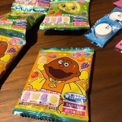 アンパンマンラムネ、ビスケット、小ラムネの画像