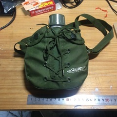 ミリタリー風 水筒