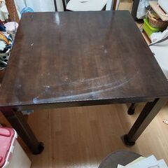 テーブル無料で差し上げます