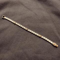 ヤフオクで決まりましたJUSTIN DAVIS ジャスティン デイビス　QUEEN’S LIGHTブレスレット SBJ695 SS クイーンズライトの画像