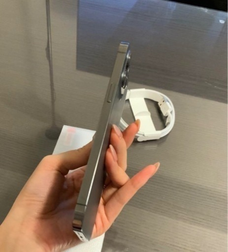 【美品】iphone12promax 本体
