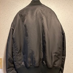 GU ジーユー ブルゾン MA1 フライトジャケットの画像