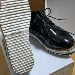 中古　レディース　エナメル厚底シューズ　EUR39 (24.0cm)の画像