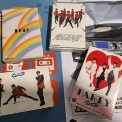 【取引中】レコードプレーヤー+レコード12枚の画像