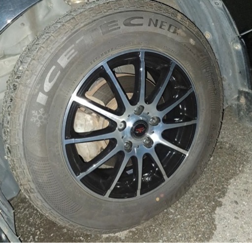 【タイム値下げ本日引き取りなら更に💭あと数時間値下げがなしに？！】TEAD 215/65R16 スタットレスタイヤ