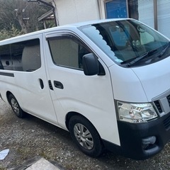 日産　NV350 キャラバン　平成25年式ディーゼルMT車