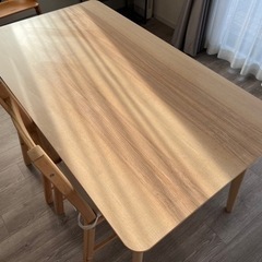 ダイニングテーブル　IKEAリーサボー