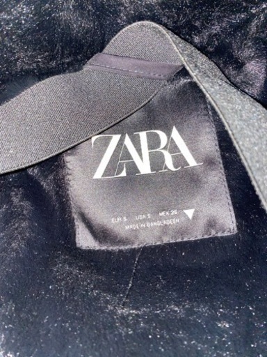 ZARA   セミロング　ダウン