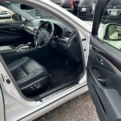 極上　LS460 後期　平成25年式　車検6年11月　走行13万キロ　グー鑑定済　修復歴なし　オークション5点から4.5点程度　サンルーフの画像
