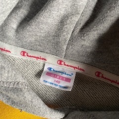 champion　パーカーワンピ　140cmの画像