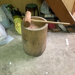 決まりました　杵とウス　さしあげます　餅つき