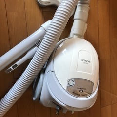 （お取引先決定）HITACHI 掃除機 紙パック4枚付きの画像