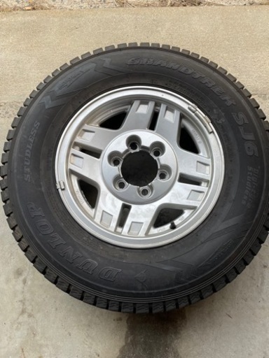 ランクル70系　スタッドレスタイヤ　純正ホイール付き　美品