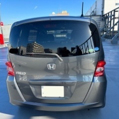 東京発!フリード!極上5万k!車検R7年1月付!左電スラ!7人乗!Bカメ!美車!の画像