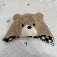 ミッキーロンパースとクマ帽子の画像