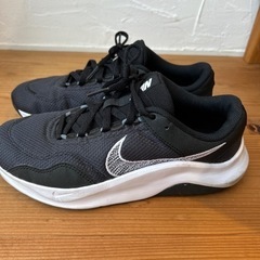 NIKE ナイキ　スニーカー　24.5cmの画像