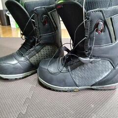 (２月まで）BURTONスノボ板とブーツの画像