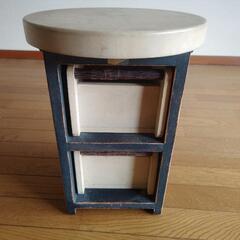 サイドテーブル　(決まりました)