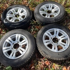 【取引中です】175/80 R16スタッドレスタイヤ付ホイール4...