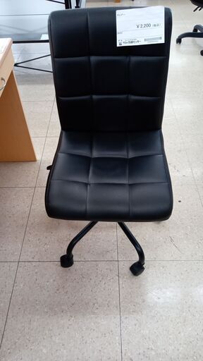 ★ジモティ割あり★  チェアー 黒 H×D×W クリーニング済み TJ3850