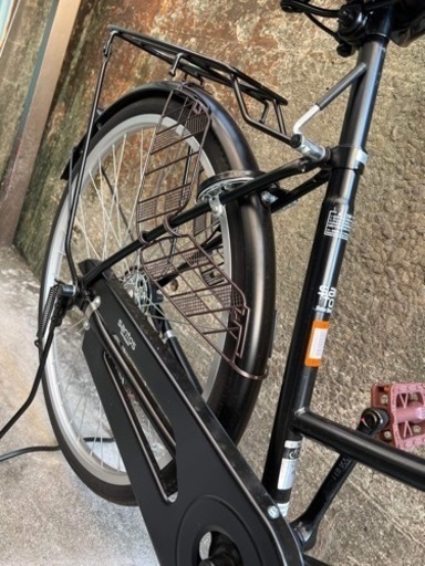自転車は新しいので、最初に支払った価格の半額で売ります