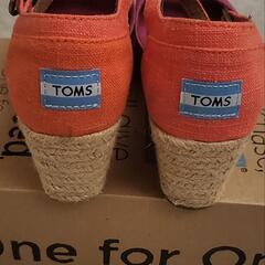 TOMS ウェッジソール　サンダルの画像
