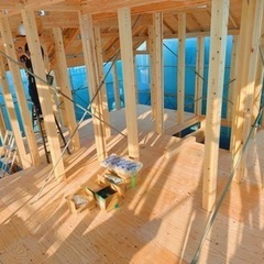 上棟建て方、上棟荷揚げ、ボード搬入、足場屋の画像