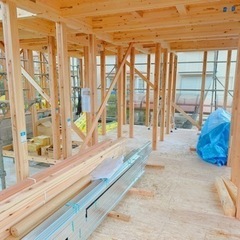 上棟建て方、上棟荷揚げ、ボード搬入、足場屋の画像
