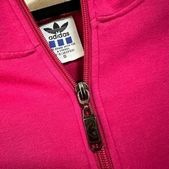 adidasオリジナルス ジップアップパーカーの画像