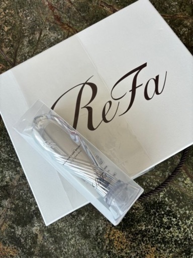 新品未使用　リファ　ドライヤープロ、イオンケアブラシ　セット販売