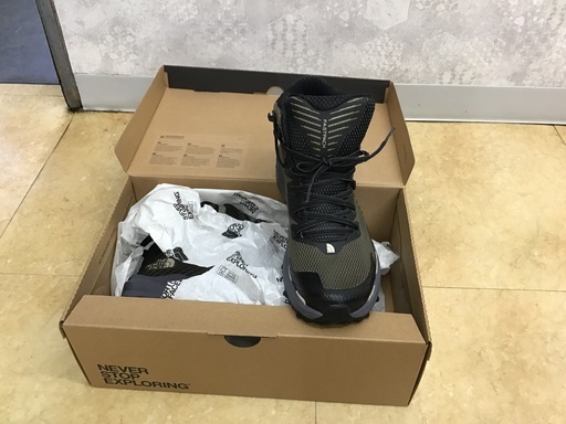 ノースフェイス　トレッキングシューズ　新品　25.5CM