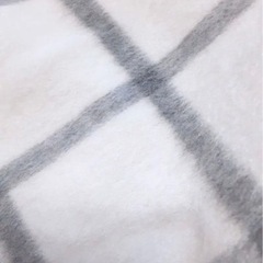 ホワイト×グレーチェックスカートの画像