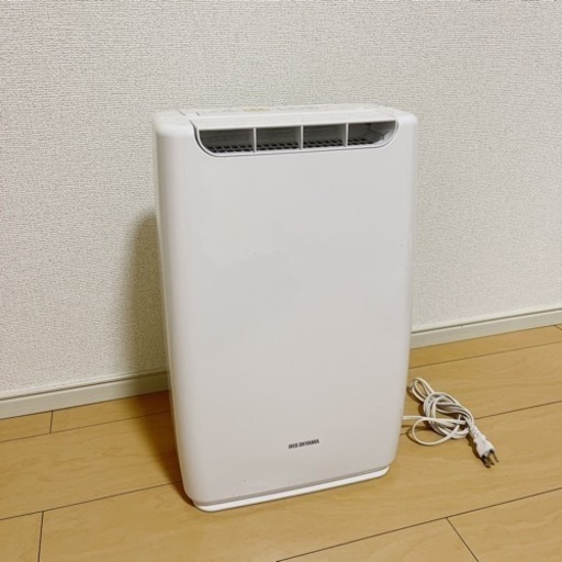 【お譲り先決定】アイリスオーヤマ　除湿機