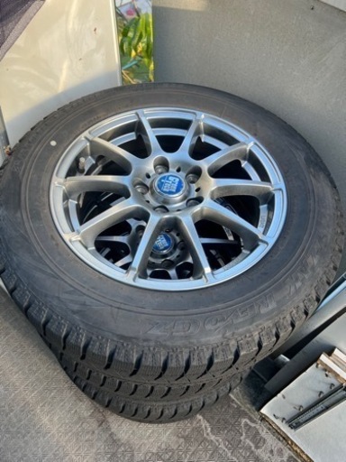 アルファード　スタッドレス　215/60/R16