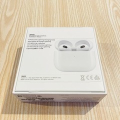 【Apple正規品】AirPods（第3世代）Lightning充電ケース付きの画像