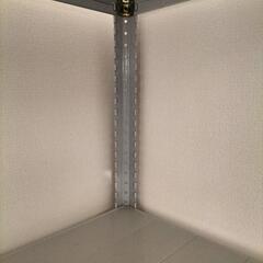 鉄製ラック　室内で使っていたので綺麗ですの画像