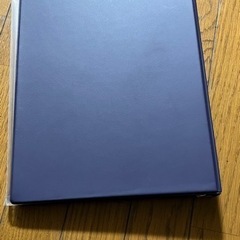 バインダーとバッグ　「売却ガイド」の画像