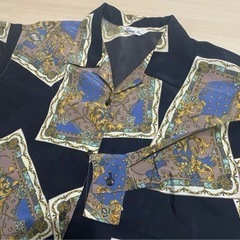 【新品】ヴィンテージ / 総柄シャツ / スカーフ柄 / Fの画像