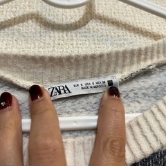 zara ボーダー柄　トップスの画像