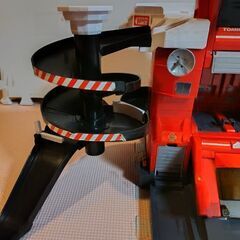 【終了しました】トミカ　変形ファイヤーステーション　の画像