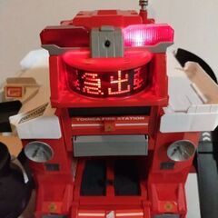 【終了しました】トミカ　変形ファイヤーステーション　の画像
